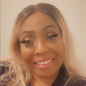 Meet your Posher, Leonora